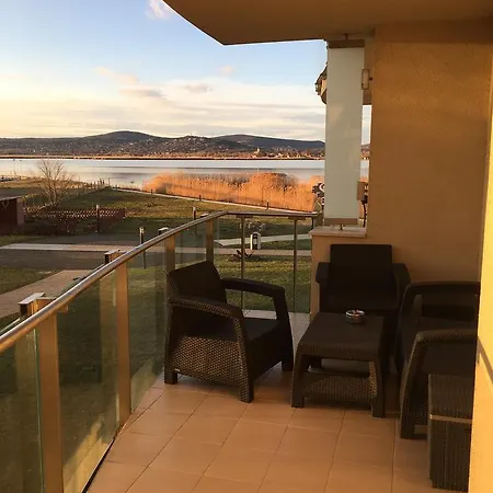 Apartament And *